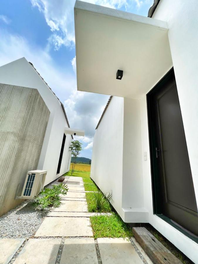 Ezu Isle Langkawi Pool Villa بانتايْ تْشينانغ المظهر الخارجي الصورة