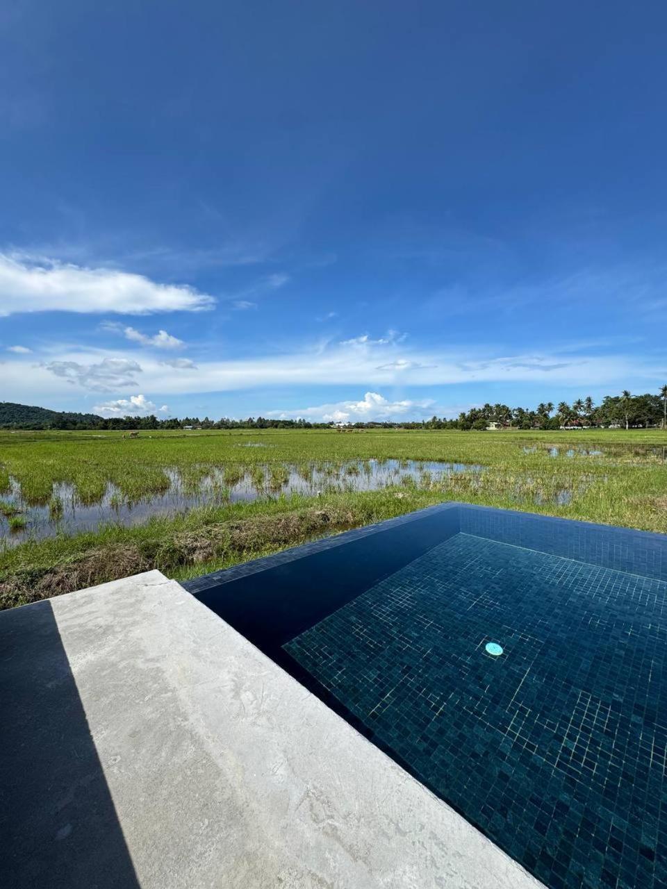 Ezu Isle Langkawi Pool Villa بانتايْ تْشينانغ المظهر الخارجي الصورة